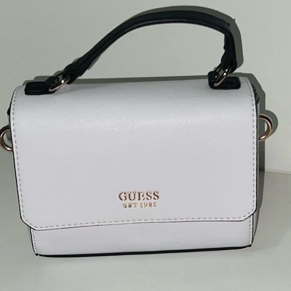 Guess hand bag - Picture 4 of 5